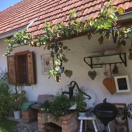 Herzlhof Rupp Guest house 3*